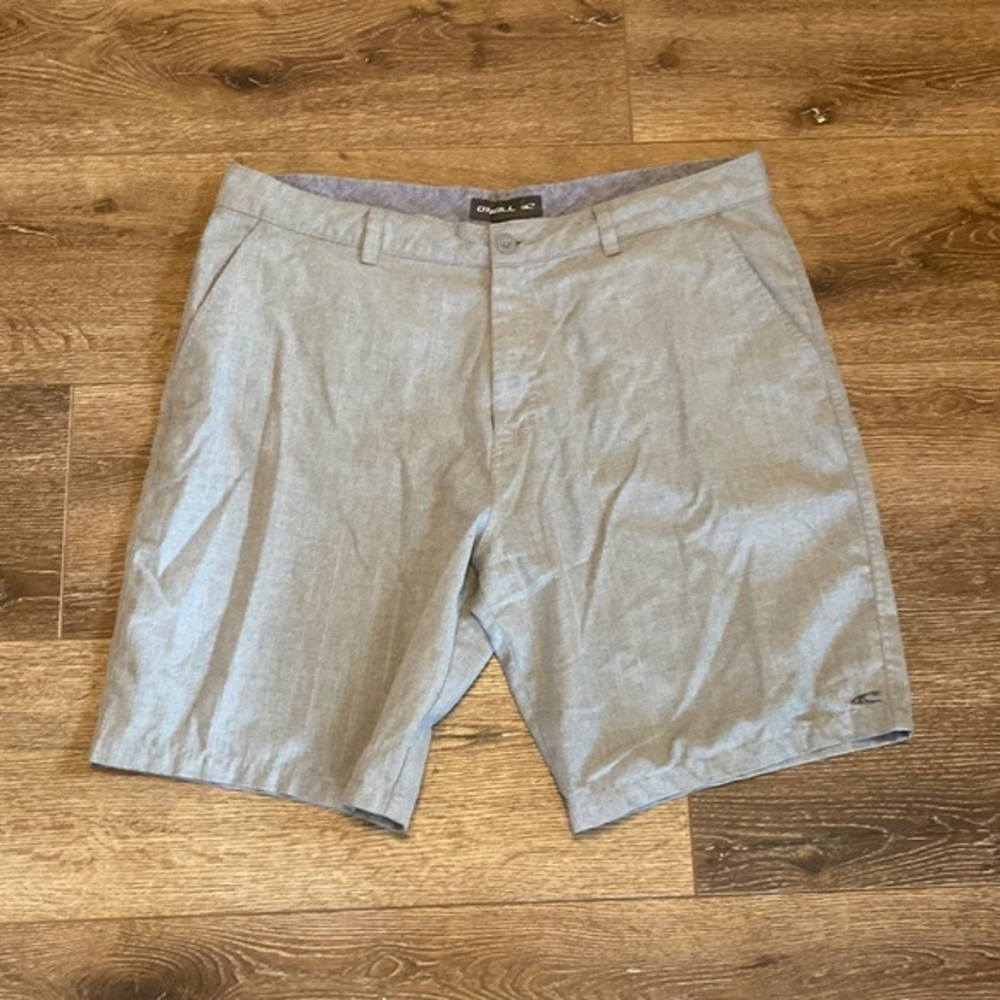 O’Neill gray shorts‎ 40